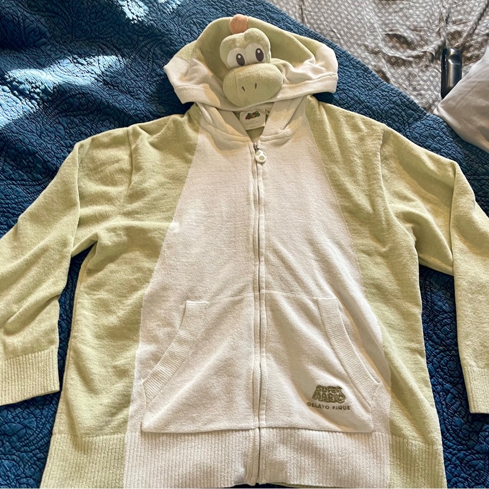 Nintendo Super Mario Gelato Pique light green Dino hooded sweater      sz med